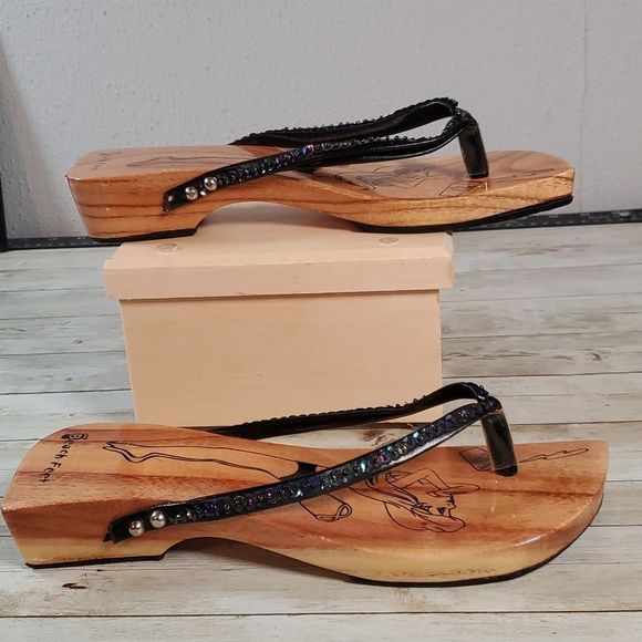 Beach Feet Wooden Sole Ariel Little Mermaid Sandals Flip Flops Sequins Size 9 - Picture 3 of 8